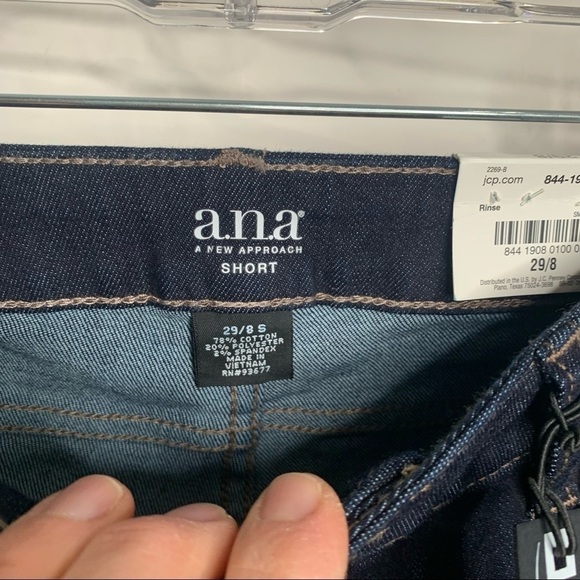 New Ana Bootcut Medium wash jeans size 29/8 short denim Mid Rise BNWT - Picture 3 of 5